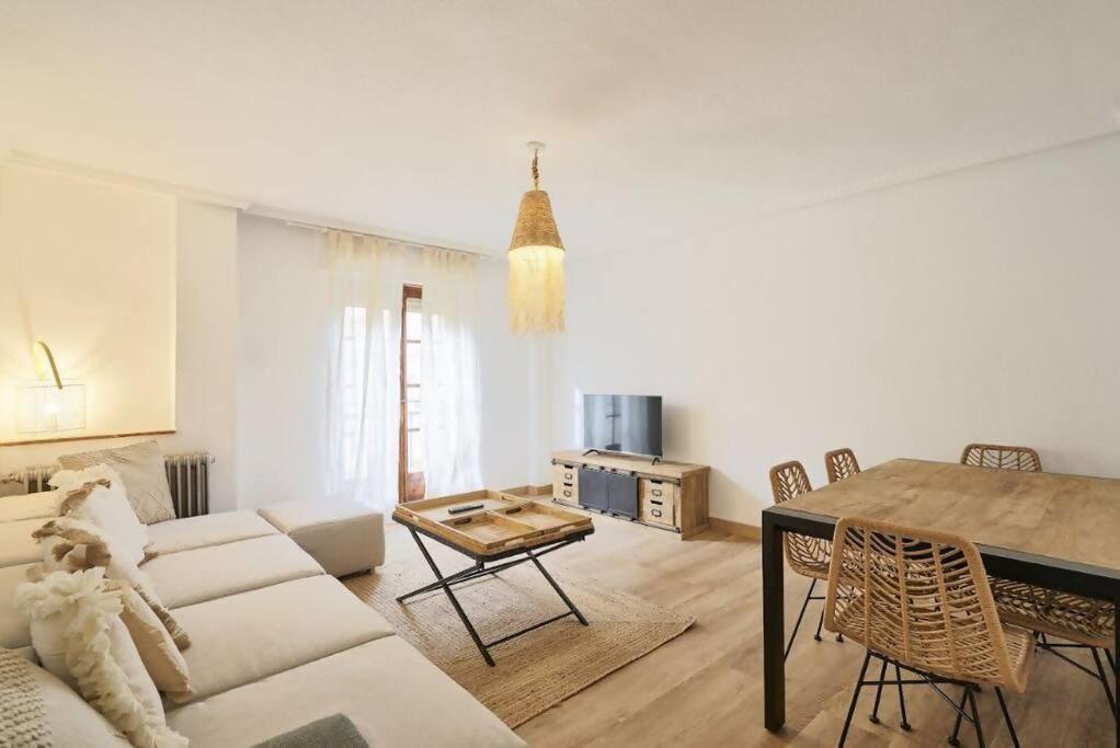 Apartamento Torre De La Clerecia Centro Appartement Salamanca Buitenkant foto